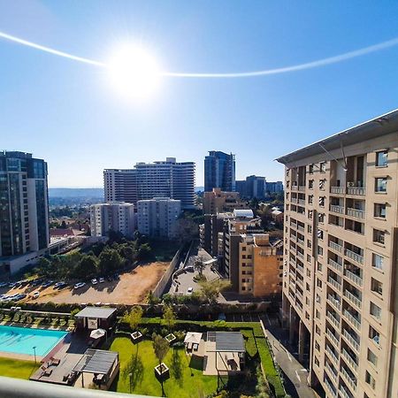 Westpoint Sandton Skyline Apartment Johannesburg Exterior photo