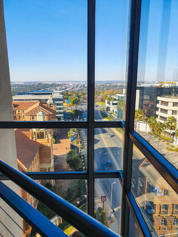Westpoint Sandton Skyline Apartment Johannesburg Exterior photo
