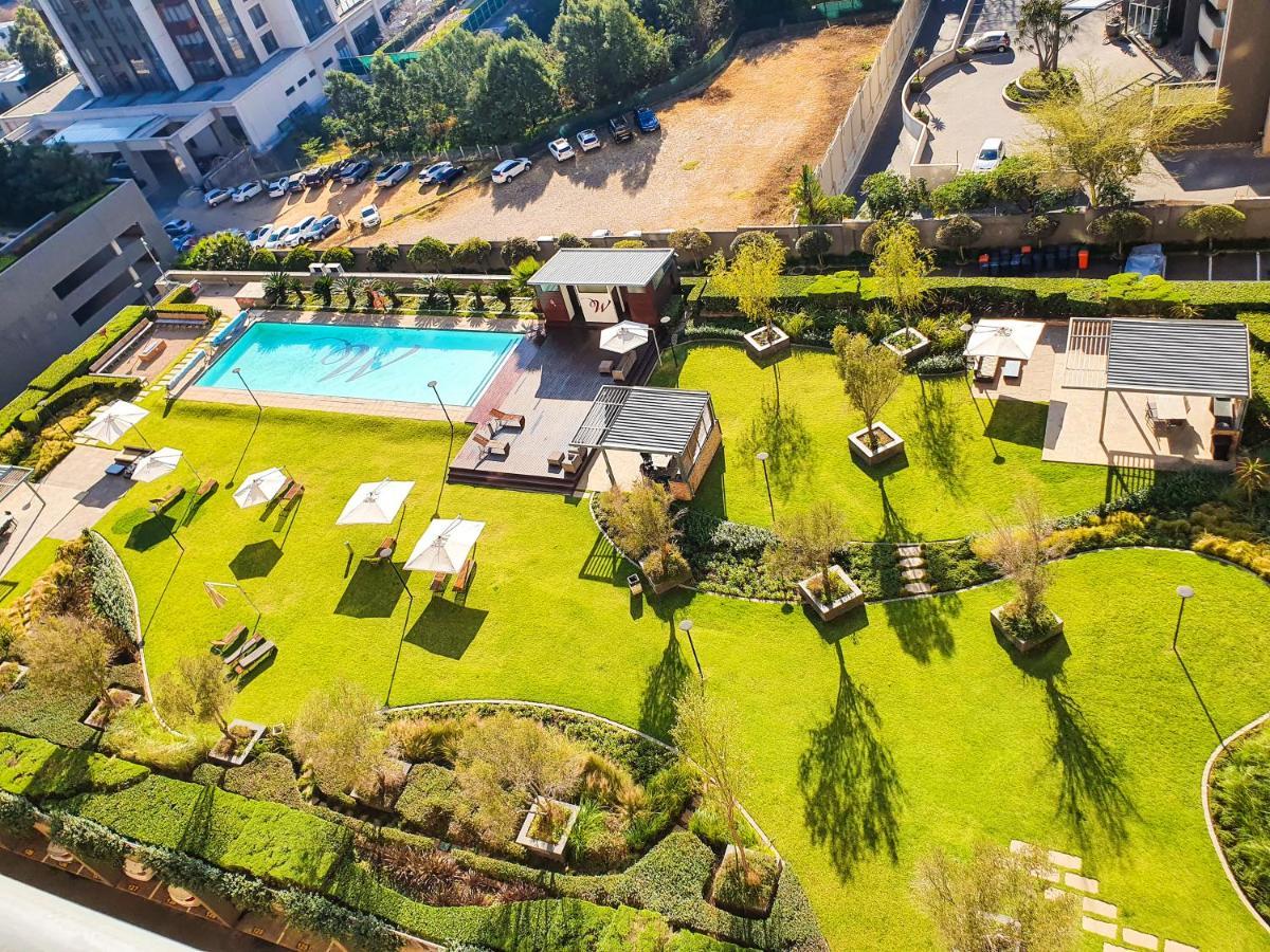 Westpoint Sandton Skyline Apartment Johannesburg Exterior photo